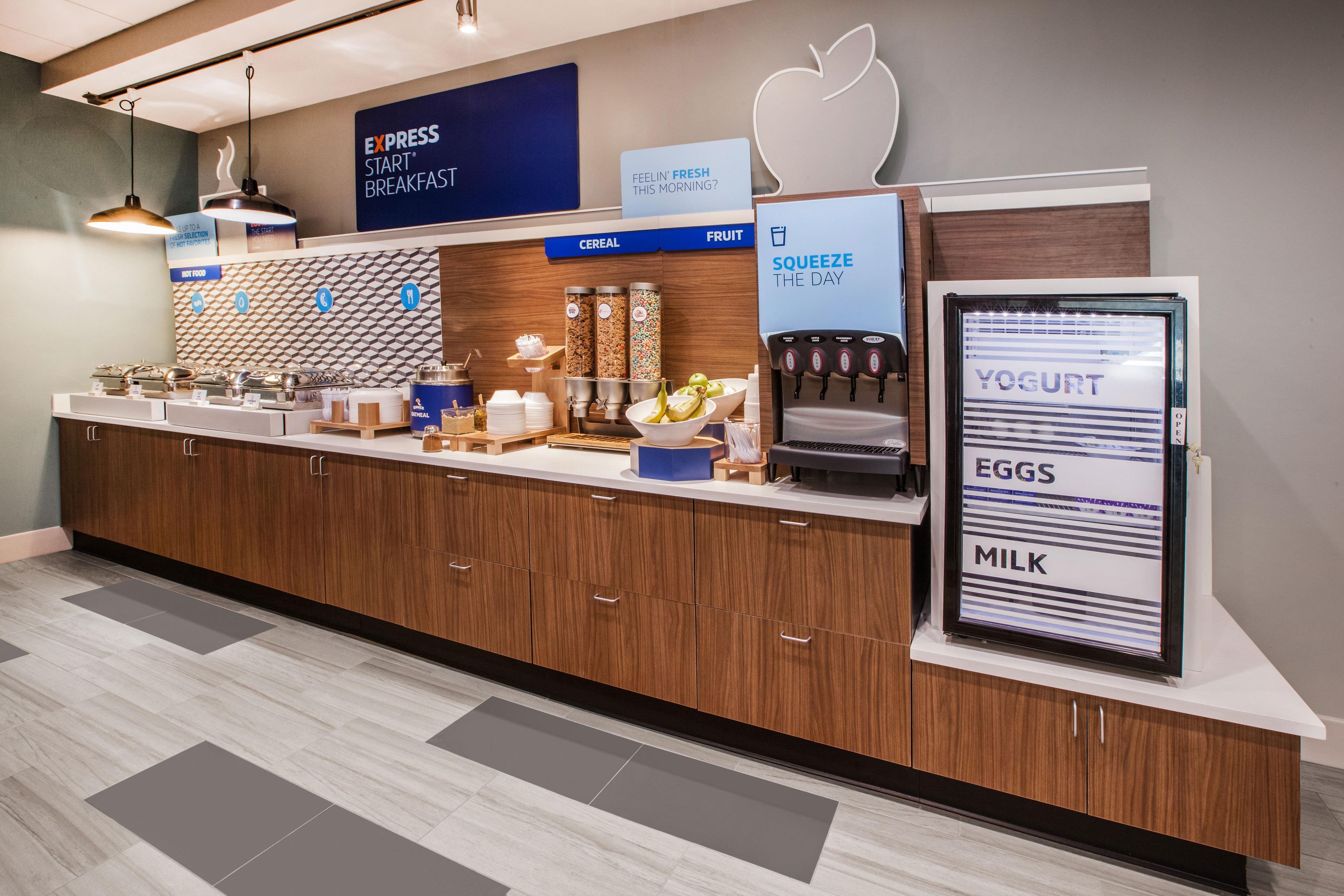 Holiday Inn Express Hotel & Suites Brockville By Ihg Eksteriør billede