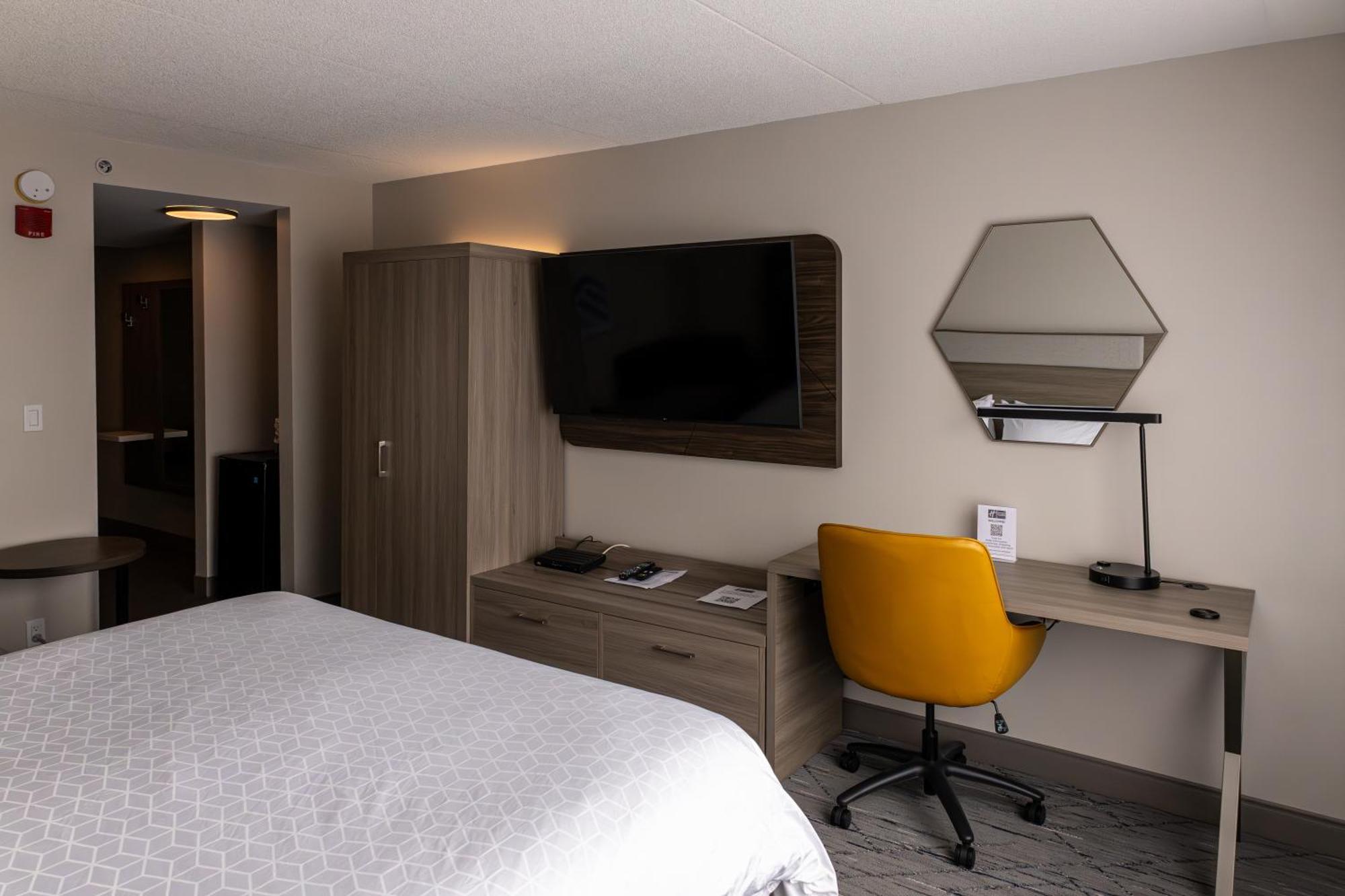 Holiday Inn Express Hotel & Suites Brockville By Ihg Eksteriør billede