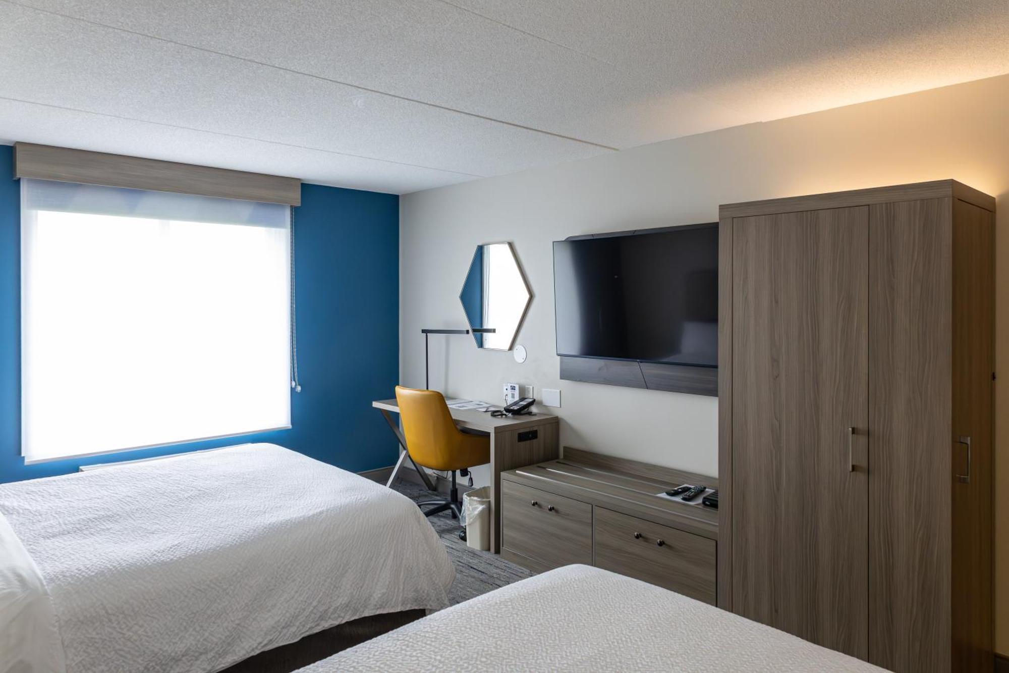 Holiday Inn Express Hotel & Suites Brockville By Ihg Eksteriør billede
