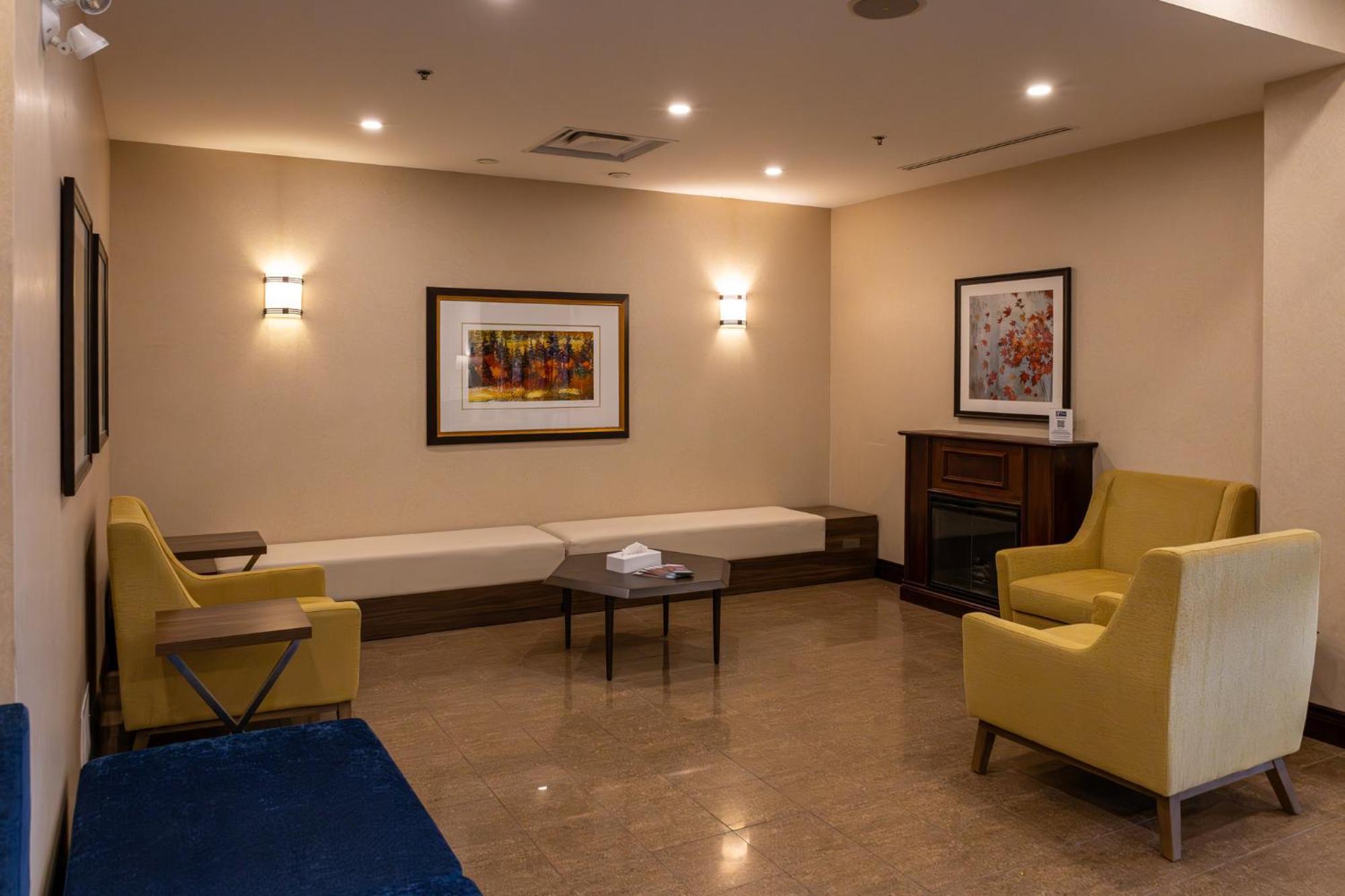 Holiday Inn Express Hotel & Suites Brockville By Ihg Eksteriør billede