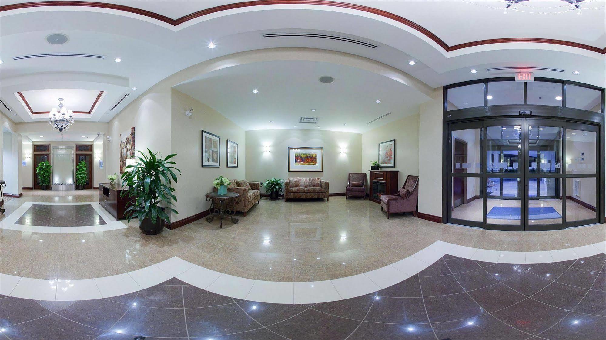 Holiday Inn Express Hotel & Suites Brockville By Ihg Eksteriør billede